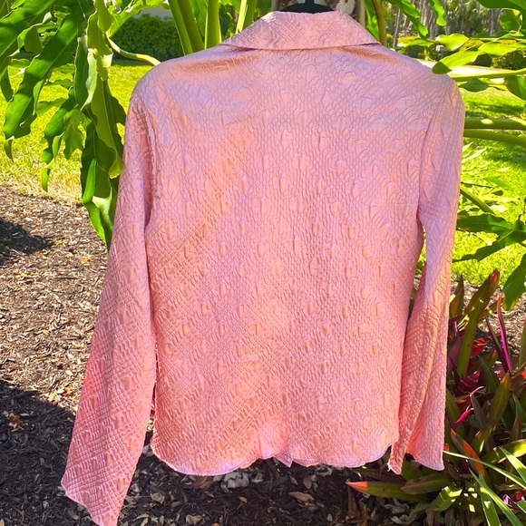 Pink Blouse, Button Down, V Neck. Lightweight!  Perfect To Add To Your Wardrobe! - Picture 2 of 3